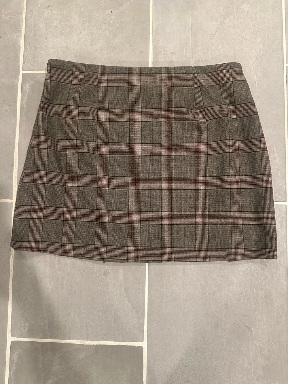 Old Navy Brown Plaid Mini Skirt with Pink Accents - NWT